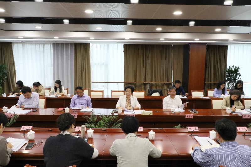 区九届人大常委会召开第四十八次主任（扩大）会议