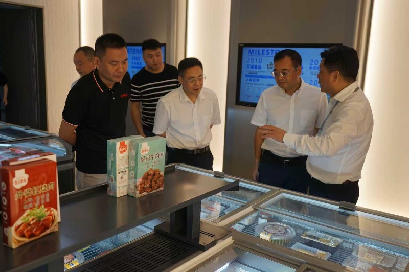 六安市人大来宝山考察都市绿色农业发展