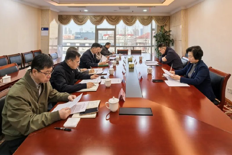 区人大常委会党组召开2025年度民主生活会