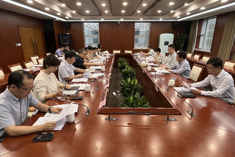 区人大常委会召开第六十八次主任会议
